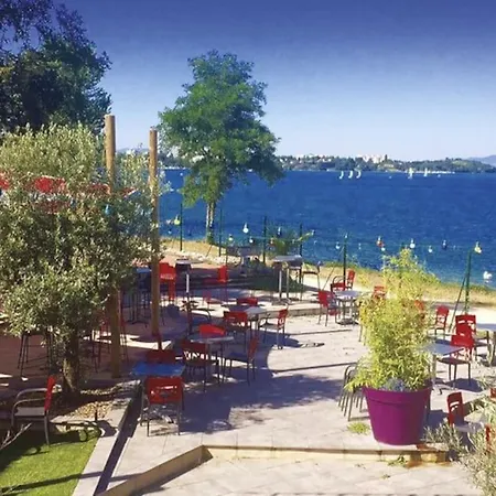 Βίλα Belle Maison Avec Piscine Meyzieu
